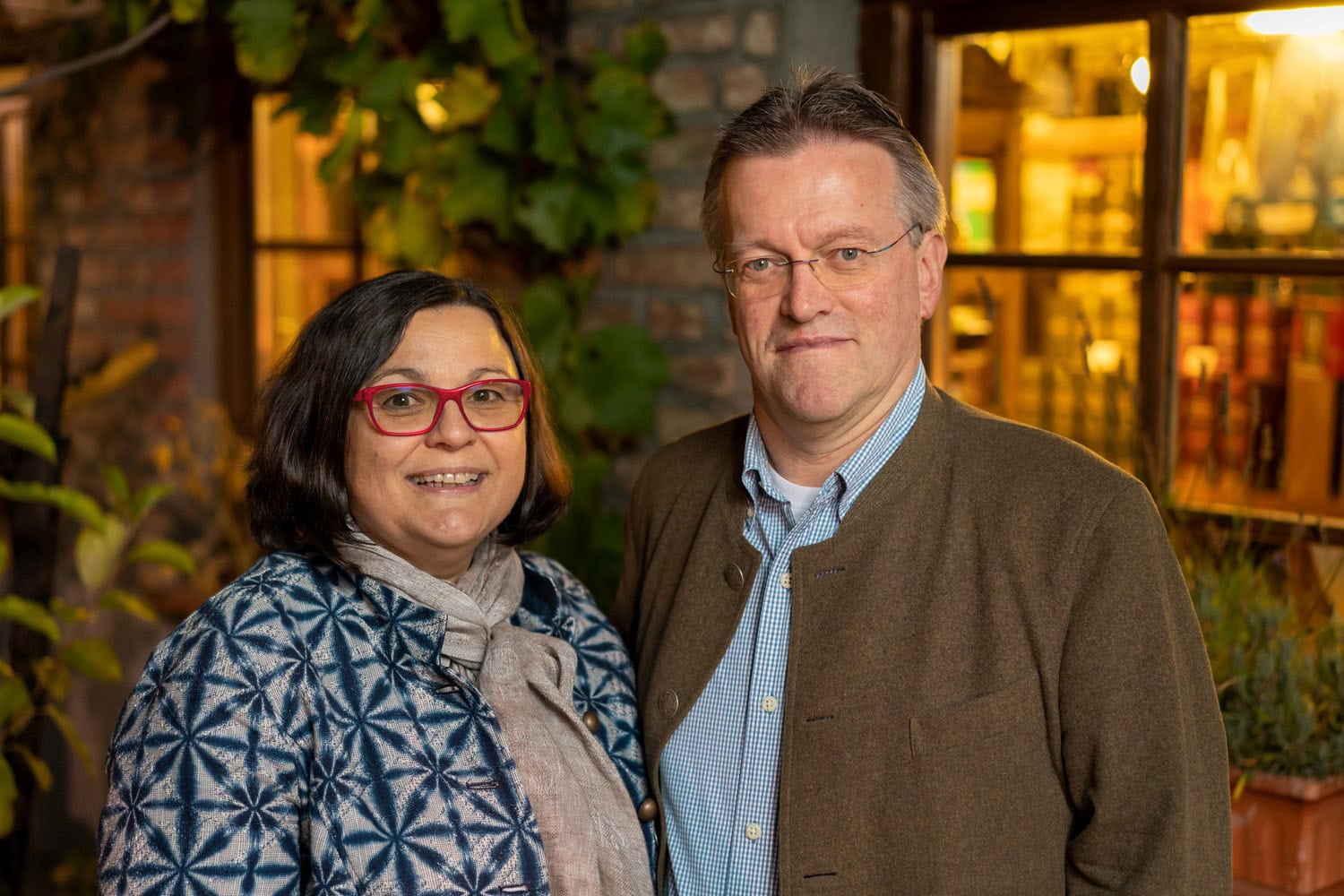 Renate Rosner bei der Arbeit im Büro
